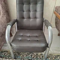 صندلی اداری در حد نو