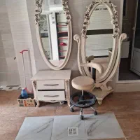 آینه با کشاب زیر
