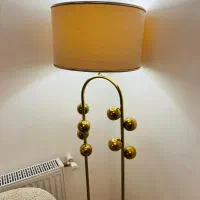 آباژور کنار سالنی