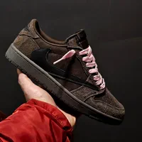 کتونی تراویس پوست خرسی جدیدE