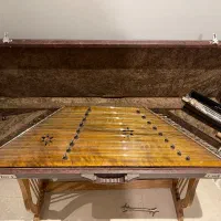 سنتور تک مهر استاد سالاری (طرح قدیم) همراه با میز