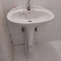 روشویی سرویس بهداشتی
