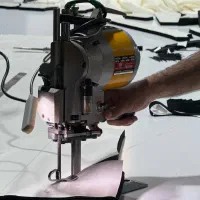 چرخ کار ماهر  خیاط ماهر با دستمزد خوب