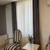 زیر پرده ای و رویه پرده مخمل