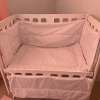 گهواره تخت کنار مادر