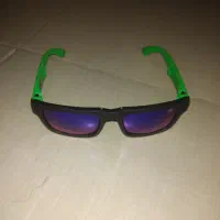 عینک آفتابی بچگانه