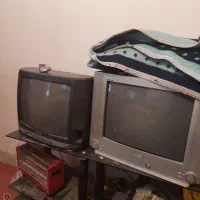 تلویزیون ومقدار ی لوازم منزل