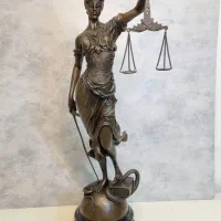 مجسمه برنزی کار ظریف|مجسمه، تندیس، ماکت|تهران, فردوسی|دیوار