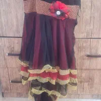 تعدادی لباس و کیف مدرسه