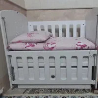 تخت گهواره ای|تخت و صندلی بچه|قم, نیروگاه|دیوار