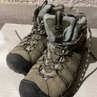 کفش کوهنوردی