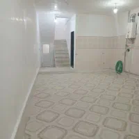 حیاط آپارتمانی دوطبقه ونیم باپارگینگ