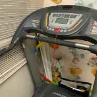 تردمیل حرفه ای و مناسب فضای خانه بسیار کم کار کرده