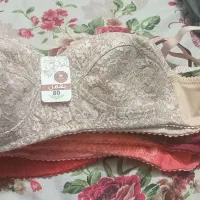 لباس زیر زنانه