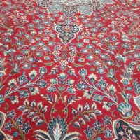 فرش تمیز و سالم بدون زدگی و پادگی