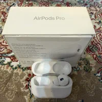 ایرپاد پرو ۲ سالم تک گوش راست