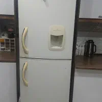 یخچال دو درب در حد نو