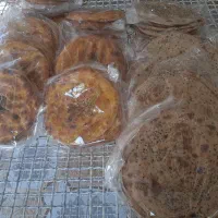 نان شیرمال و نان جو با آرد بومی|خوردنی و آشامیدنی|اصفهان, بابوکان|دیوار