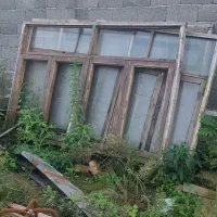 درب و پنجره چوبی قدیمی