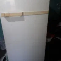 یخچال۱۰فوت ازمایش سالم سالم به شرط کارخوب میدم