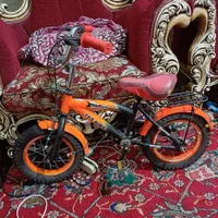دوچرخه بچه گانه سالم تمیز وقشنگ