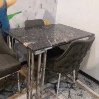 میز. پایه استیل. روکش سنگ.