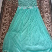 دوتا پیراهن مجلسی  نو  ۵۰۰هزار