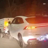 یدک کش  خودرو بر  حمل خودرو چرثقیل