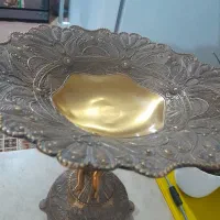 مجسمه مسی و تلوزیون قدیمی|کلکسیون اشیاء عتیقه|شیراز, شهرک ترکان|دیوار
