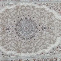 فرش رنگ بژ