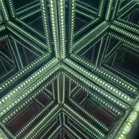 مکعب بینهایت