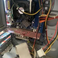 کیس|رایانه رومیزی|پرند, فاز ۶|دیوار