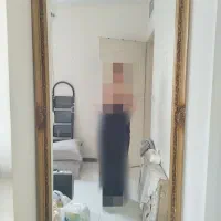یک عدد آینه بزرگ سایز  ۷۰×۱۳۰