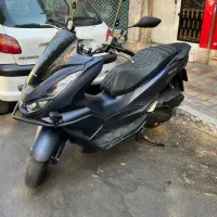 هندا PCX  مدل ۴۰۲ درحد وبا لوازم|موتورسیکلت|تهران, سلسبیل جنوبی|دیوار