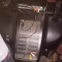 یک عدد تلوزیون21 و دیجیتال همراه با کنترل فروشی|تلویزیون و پروژکتور|قائن, |دیوار