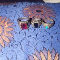 انگشترهای نقره با نگین های عالی.