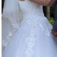 لباس عروس پایین گیپور فقط۱۵۰۰|لباس|فریدونکنار, |دیوار