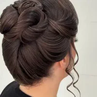 میکاپ و شینیون وناخن اقتصادی