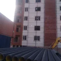 کارگر و بنا