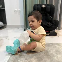 صندلی ماشین، صندلی غذا، تخت کنار مادر