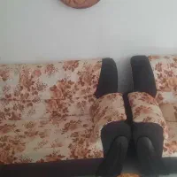 مبلمان سالم‌   نیاز به تعمیر خیلی مختصر پارچه ترک