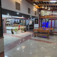 ۱۹نفر کارگر ساده و سالندار وکمک آشپز وکمک باریستا