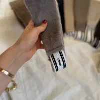 هد های روسی خز دار|لباس|مشهد, سجاد شهر|دیوار