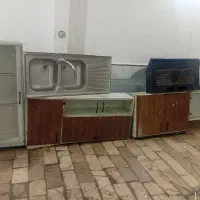 کابینت تمام فلز در حد نو همراه با هود