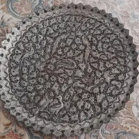 بشقاب دیوار کوب مسی قدیمی و قلم زنی شده کار دست