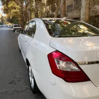 جیلی امگرند سفید ۲۰۱۳ (وارداتی)|خودرو سواری و وانت|کرج, شهرک مترو|دیوار