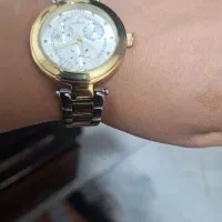 ساعت مچی نو|ساعت|شاهین‌شهر, شهرک گلدیس|دیوار