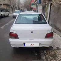 پراید۱۳۲عروسک بی رنگ