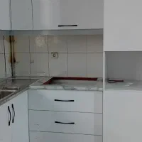 بنا نصب کاشی سرامیک  چسبی بین کابینت و غیره