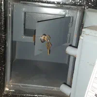 گاو صندوق کاملا سالم|فروشگاه و مغازه|آستانه اشرفیه, |دیوار